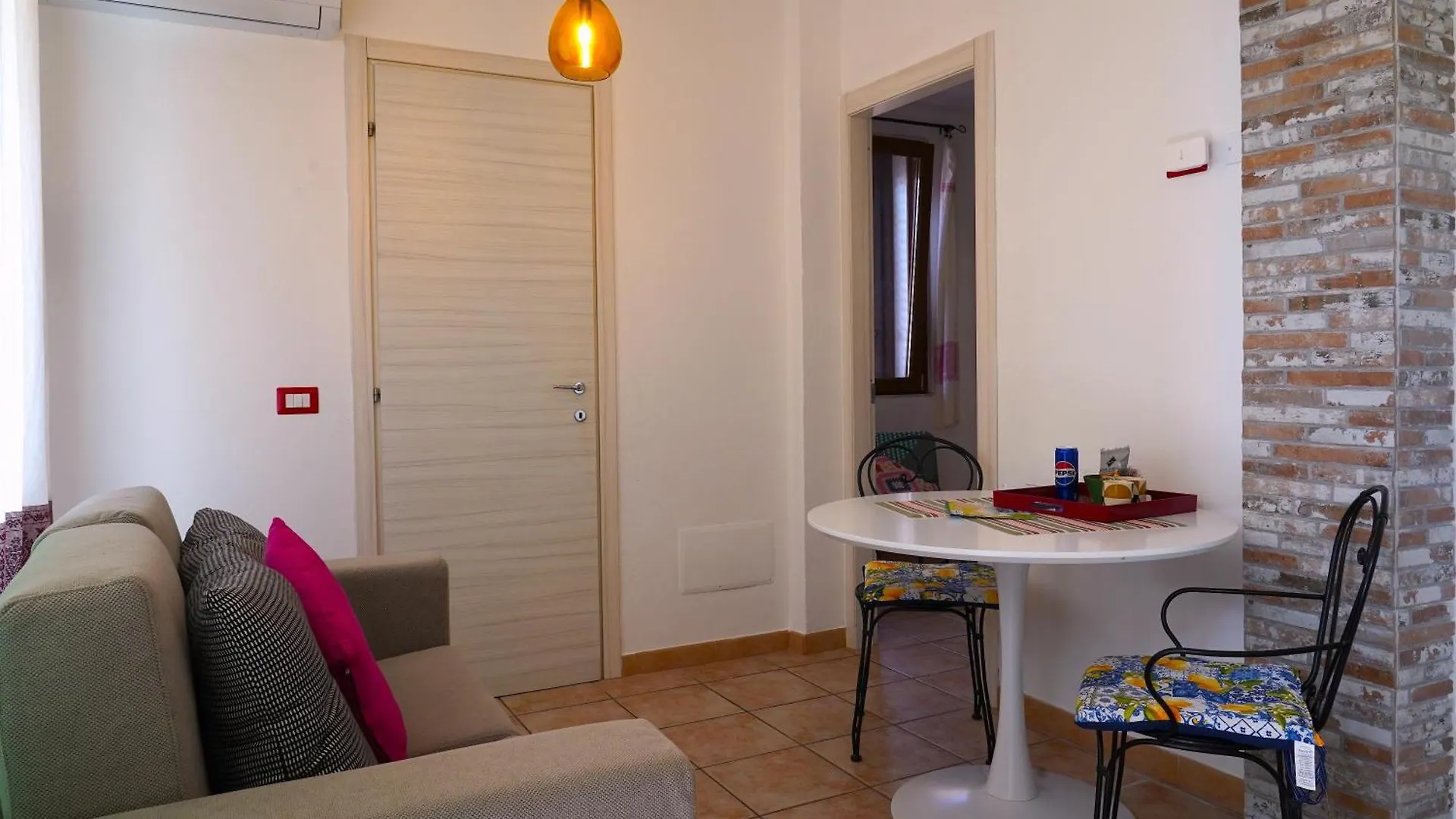** アパートホテル Flowery Inn Villa アルゲーロ イタリア