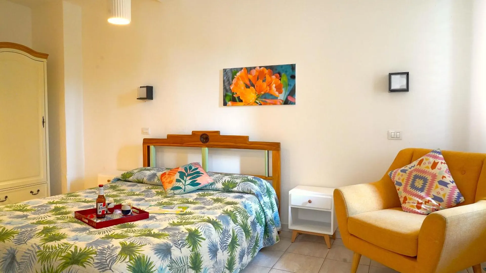 Апарт-отель Flowery Inn Villa Альгеро