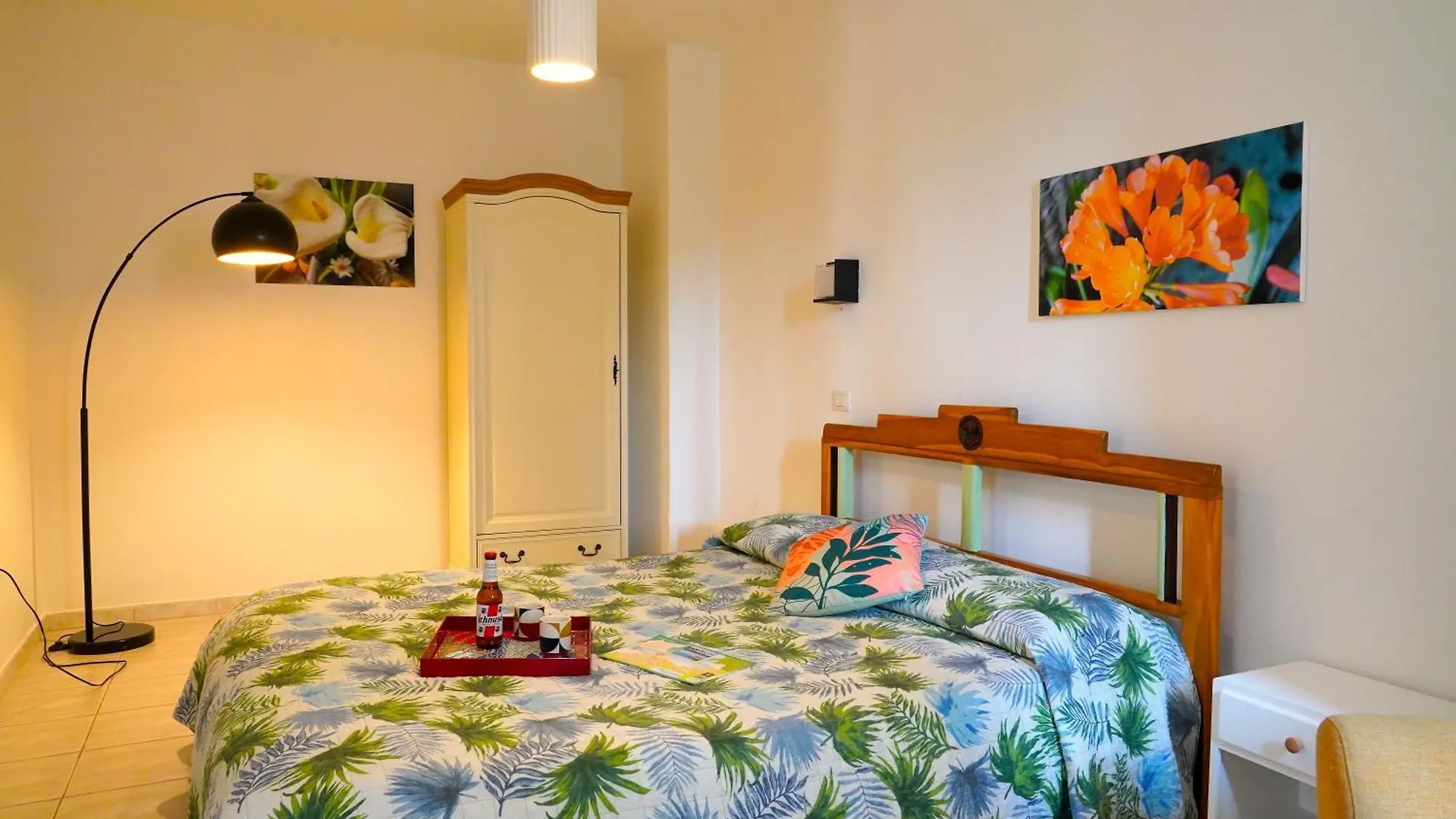 Flowery Inn Villa アルゲーロ 2*,  イタリア