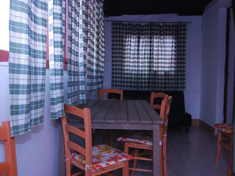 Flowery Inn Villa Альгеро Апарт-отель