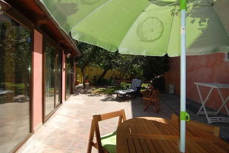 ** Апарт-отель Flowery Inn Villa Альгеро Италия
